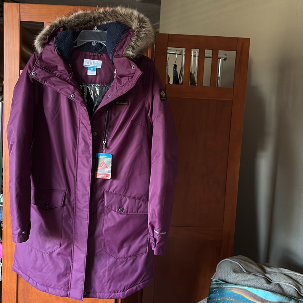 Nwt Columbia Purple Parka With Faux Fur Trim And Fleece Lined Hood